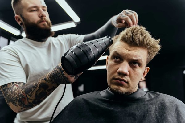Coiffeur à Paris : conseils pour trouver le meilleur